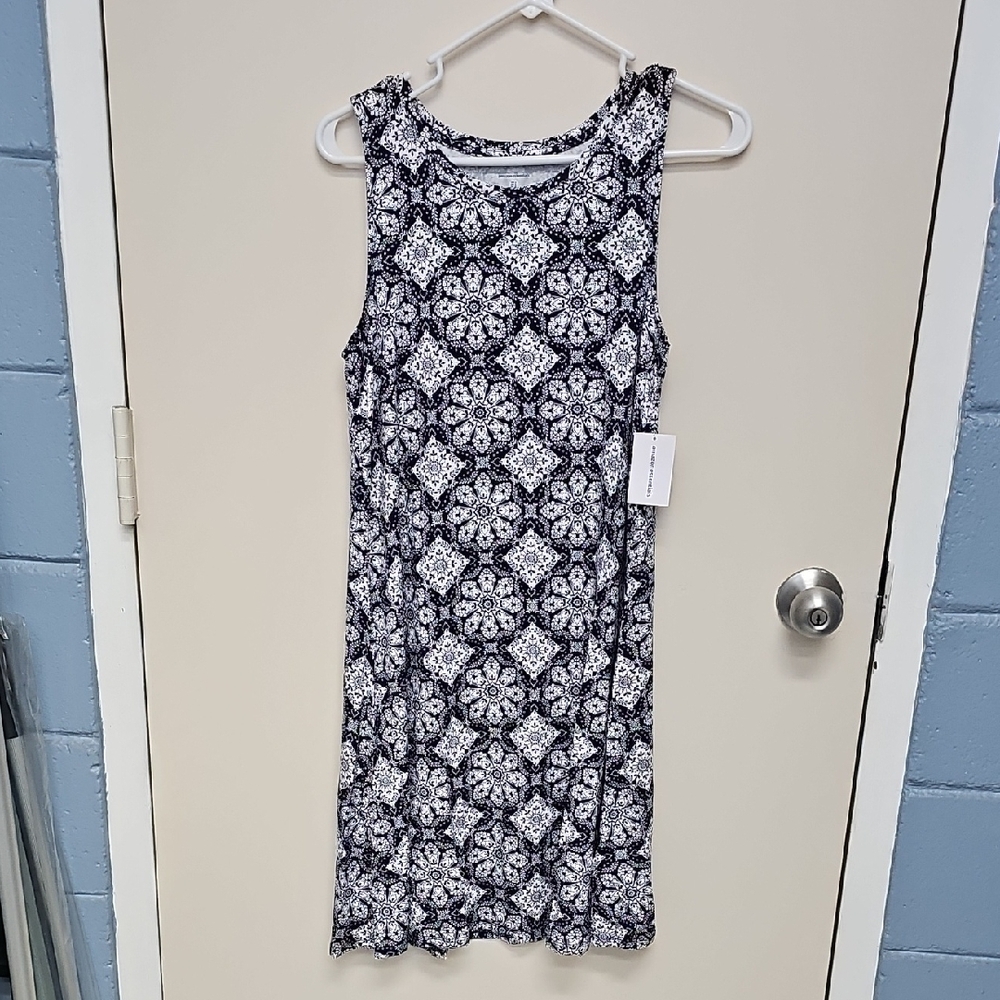 Amazon Essentials Black and White Sleeveless Midi… - image 1